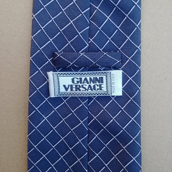 Vintage Versace handmade Italy 100% silk blue grey windowpane pla… - Picture 10 of 14
